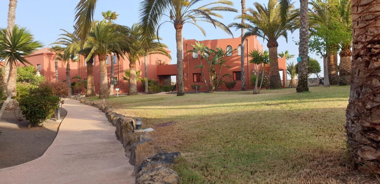 Tamarindo I Piscinas De Agua Salada Lägenhet Corralejo Exteriör bild