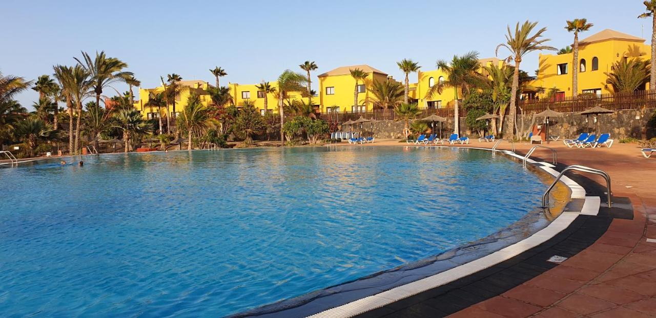 Tamarindo I Piscinas De Agua Salada Lägenhet Corralejo Exteriör bild
